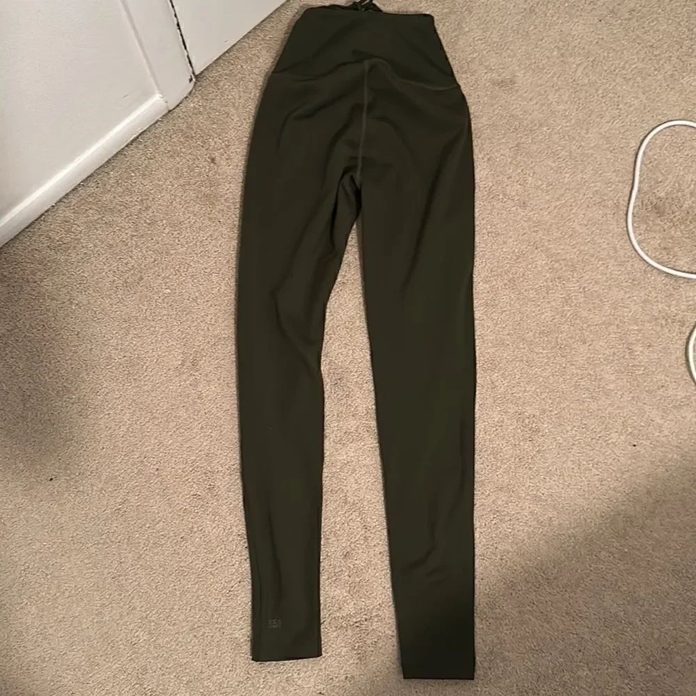 Splits 59 NEW green lace up legging XS - Picture 5 of 5
